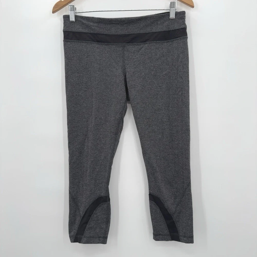Lululemon Run Inspire Crop II Giant Herringbone Luxtreme Leggings Grey Black‎ 10